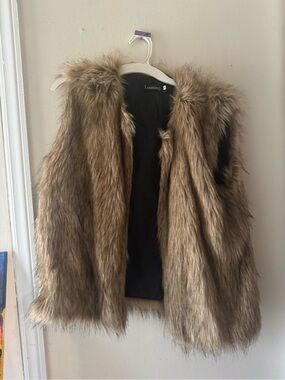 Tanning Faux Fur Vest in Light Brown